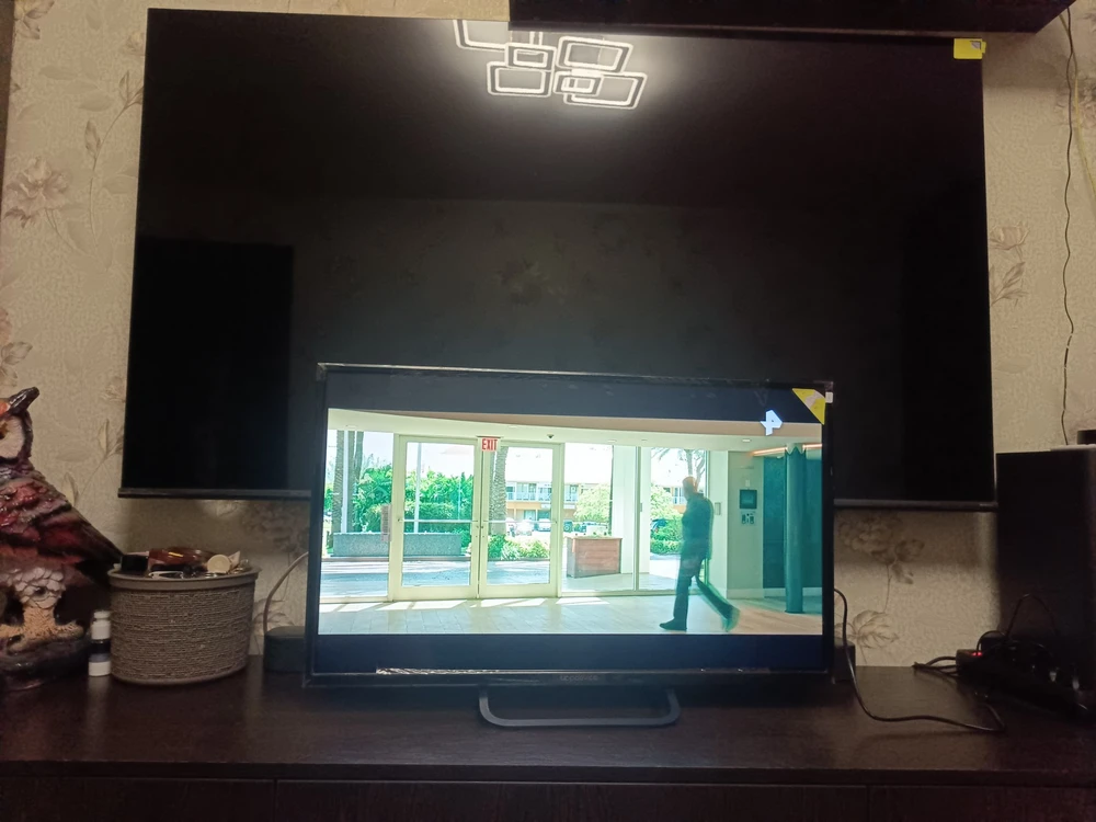 Отличный телевизор, брал для бабушки 80+ лет, настройка быстрая, бабушка в восторге