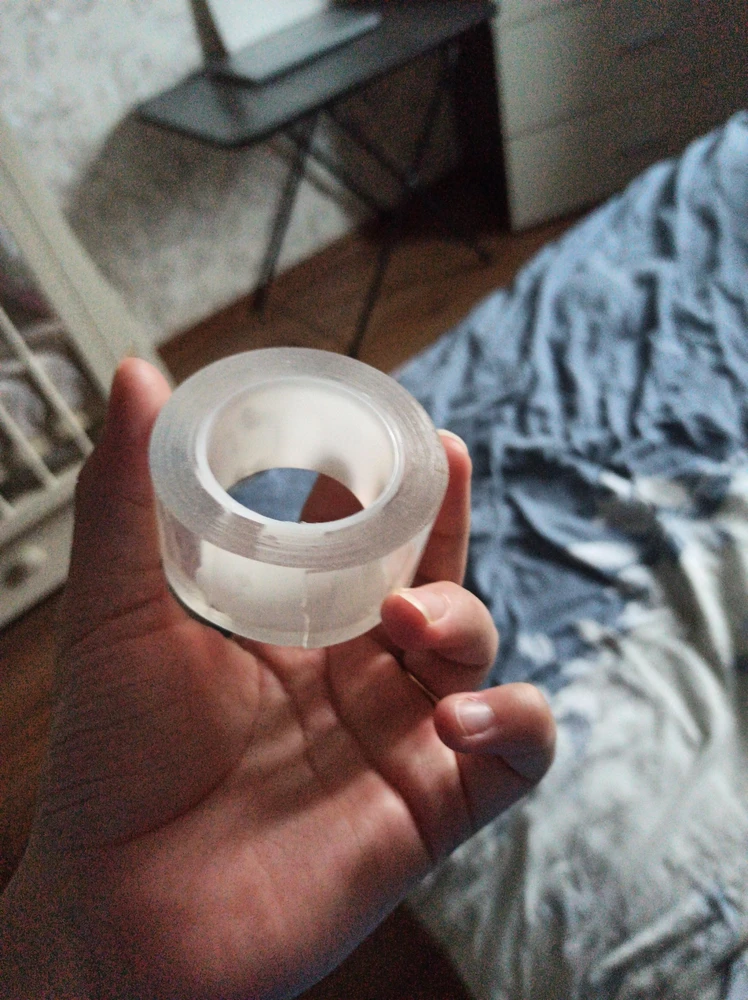 Купила на пробу, так как отзывы неплохие про него, вот такую надпись наклеила на этот скотч, посмотрим сколько и как продержится, пока норм я довольна, дальше будет видно