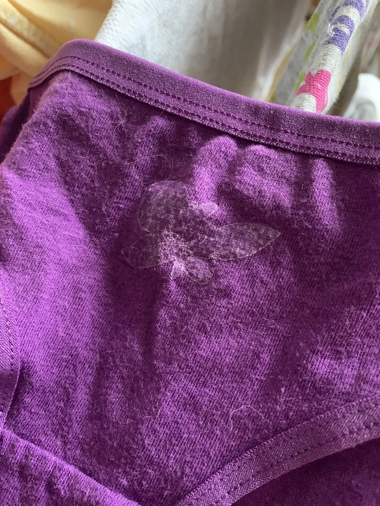 На фото качество после первой стирки. Цвет не потеряли, потеряли рисунок).