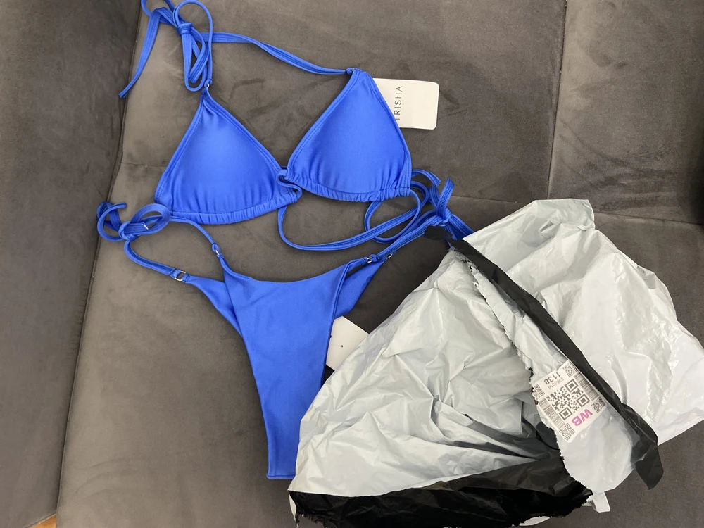 Купальник оставила.