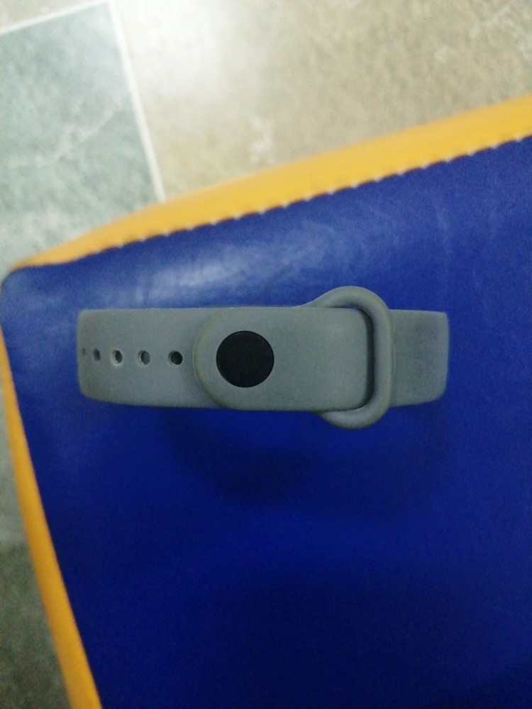 Хороший ремень, ношу месяца 3, пока без нареканий