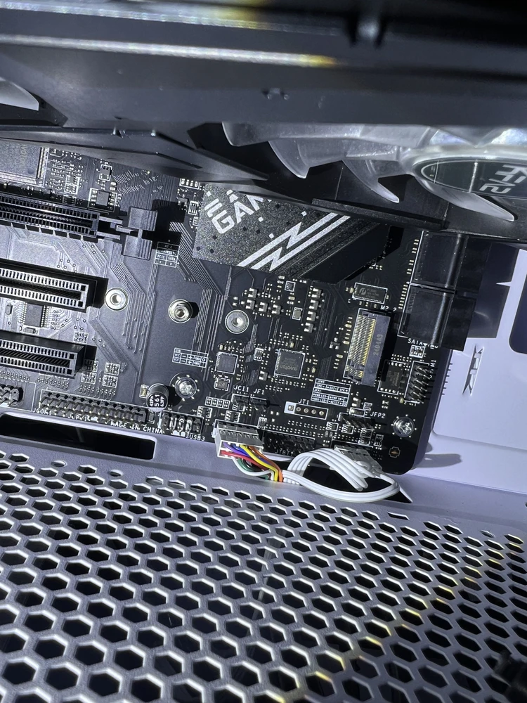 На MSI B760 Gaming Plus Wi-Fi подшло отлично 👍 как и написал продавец что подойдет