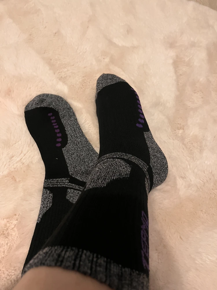 Теплые и длинные. Классный состав, зимой точно холодно не будет)