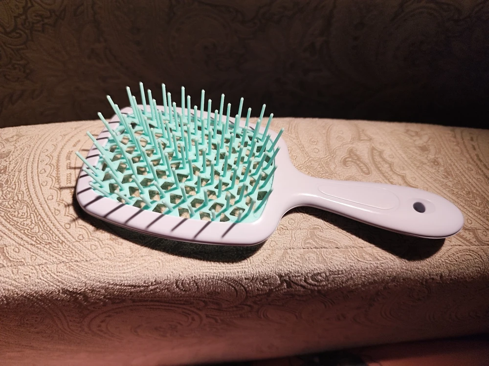 Сыну понравился массажный эффект, он просил его расчёсывать снова и снова 🤭